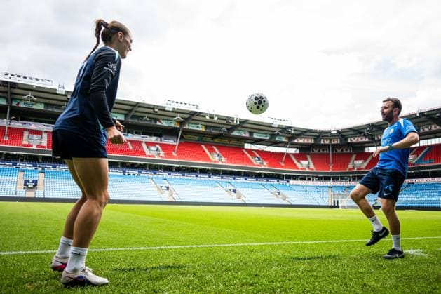 260608 Assistant coach Mikey Harris of the Norwegian women™s national football team during a training session on June 8, 2026 in Oslo Photo Marius Simensen BILDBYRAN Cop 238 bbeng dam fifa women s world cup qualifier football fotball fotball norge norway practice soccer training trening träning  Copyright: MARIUSxSIMENSEN BB260608BB083