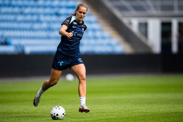 260608 Iris Omarsdottir of the Norwegian women™s national football team during a training session on June 8, 2026 in Oslo Photo Marius Simensen BILDBYRAN Cop 238 bbeng dam fifa women s world cup qualifier football fotball fotball norge norway practice soccer training trening träning  Copyright: MARIUSxSIMENSEN BB260608BB088