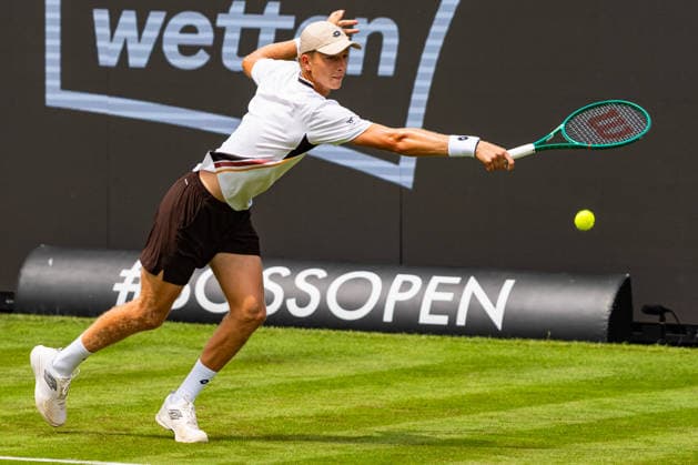 Stuttgart, GERMANY - June 08: Martin Landaluce (ESP) during the Singles Match between Pierre-Hugues Herbert (FRA) vs. Martin Landaluce (ESP) at BOSS OPEN 2026, Tennisanlage Weissenhof on June 08, 2026 in Stuttgart, Germany. Baden-Württemberg Germany Copyright: xTimoxSteinx