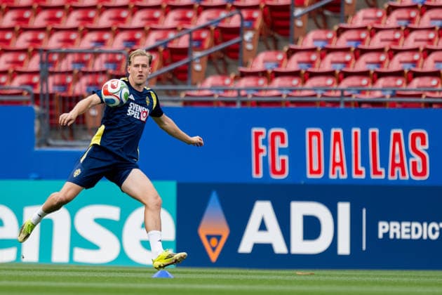 260608 Herman Johansson of the Swedish national football team at a training session during day 3 of the FIFA World Cup 2026 on June 8, 2026 in Dallas Photo Petter Arvidson BILDBYRAN kod PA PA1223 fotboll football soccer fotball vm fotbolls vm fotball vm fotbolls vm 2026 fifa world cup 2026 träning practice training sverige sweden sverige a day 3 bbeng  Copyright: PETTERxARVIDSON BB260608PA002