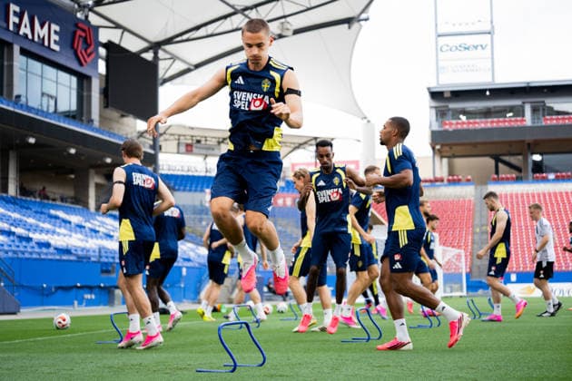 260608 Gustaf Lagerbielke of the Swedish national football team at a training session during day 3 of the FIFA World Cup 2026 on June 8, 2026 in Dallas Photo Petter Arvidson BILDBYRAN kod PA PA1223 fotboll football soccer fotball vm fotbolls vm fotball vm fotbolls vm 2026 fifa world cup 2026 träning practice training sverige sweden sverige a day 3 bbeng  Copyright: PETTERxARVIDSON BB260608PA009