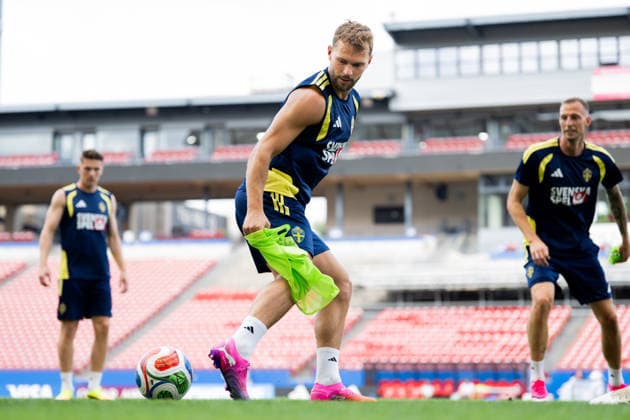 260608 Jesper Karlström of the Swedish national football team at a training session during day 3 of the FIFA World Cup 2026 on June 8, 2026 in Dallas Photo Petter Arvidson BILDBYRAN kod PA PA1223 fotboll football soccer fotball vm fotbolls vm fotball vm fotbolls vm 2026 fifa world cup 2026 träning practice training sverige sweden sverige a day 3 bbeng  Copyright: PETTERxARVIDSON BB260608PA022