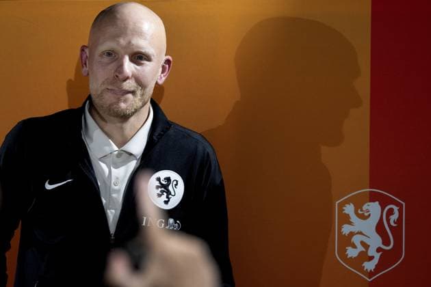 ZEIST - National coach Arjan Veurink during a press conference, PK, Pressekonferenz ahead of the Dutch women s World Cup qualifying match against Poland. OLAF KRAAK ANP xVIxANPxSportx xxANPxIVx 560498259 originalFilename: 560498259.jpg
