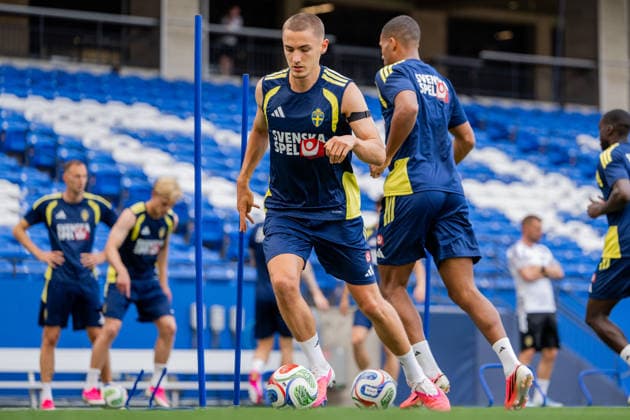 260608 Gustaf Lagerbielke of the Swedish national football team at a training session during day 3 of the FIFA World Cup 2026 on June 8, 2026 in Dallas Photo Petter Arvidson BILDBYRAN kod PA PA1223 fotboll football soccer fotball vm fotbolls vm fotball vm fotbolls vm 2026 fifa world cup 2026 träning practice training sverige sweden sverige a day 3 bbeng  Copyright: PETTERxARVIDSON BB260608PA025