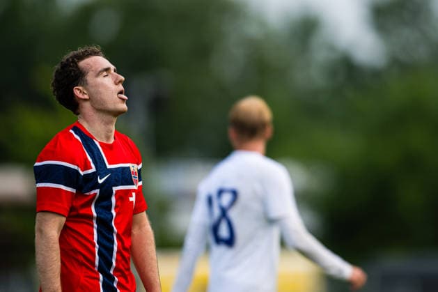 260608 Edvin Austbo of Norway looks dejected after missing a chance to score during the under 21 international friendly football match between Norway and Finland on June 8, 2026 in Moss Photo Marius Simensen BILDBYRAN COP 238 bbeng depp finland football fotball fotboll international friendly norway privatlandskamp soccer träningslandskamp u21 under 21  Copyright: MARIUSxSIMENSEN BB260608BB161