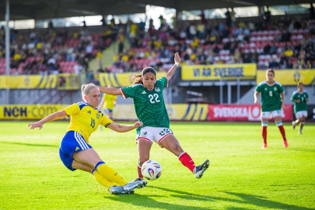 260608 Tuva Skoog of Sweden and Lourdes de la Caridad Bosh Lourdes of Mexico during the under 23 international friendly football match between Sweden and Mexico on June 8, 2026 in Kalmar Photo Suvad Mrkonjic BILDBYRAN COP 170 SM0470 fotboll football soccer fotball träningslandskamp international friendly sverige sweden mexico dam bbeng sverige sweden  Copyright: SUVADxMRKONJIC BB260608SM061
