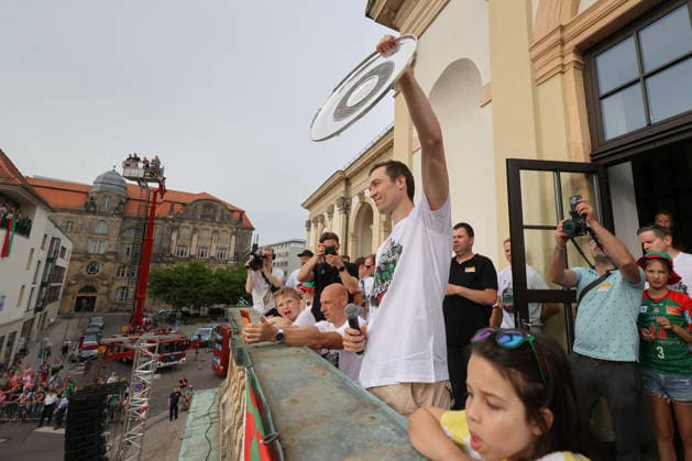 08 06 2026, xtgx, Handball, Daikin HBL, Reception of the German champion SC Magdeburg in the town hall v l Nikola Portner Magdeburg, 80 Magdeburg