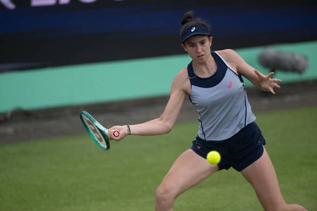 S-HERTOGENBOSCH, NETHERLANDS - JUNE 08: Mia Pohankova of Slovakia returns with a forehand shot against Clara Tauson of Denmark during their WTA, Tennis Damen Singles First Round match at the LibÃ ma Open on June 8, 2026 at Autotron s-Hertogenbosch in s-Hertogenbosch, Netherlands. Credit: Andy Astfalck NurPhoto Netherlands Copyright: xAndyxAstfalckx