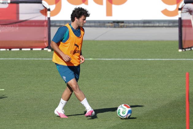 Training of the Portuguese national football team in the football city of Oeiras Portugal, June 8, 2026, in Alges, Portugal Joao Neves Portugal ,15 Copyright: HMBxMedia FernandoxSoares