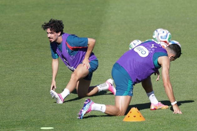 Training of the Portuguese national football team in the football city of Oeiras Portugal, June 8, 2026, in Alges, Portugal Vitinha Portugal ,23 Copyright: HMBxMedia FernandoxSoares