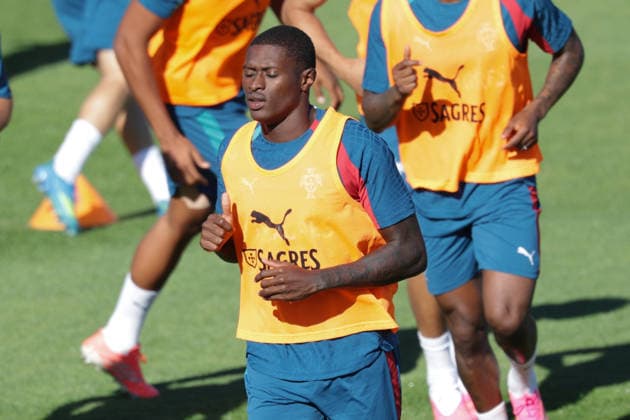 Training of the Portuguese national football team in the football city of Oeiras Portugal, June 8, 2026, in Alges, Portugal Nuno Mendes Portugal ,25 Copyright: HMBxMedia FernandoxSoares