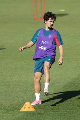 Training of the Portuguese national football team in the football city of Oeiras Portugal, June 8, 2026, in Alges, Portugal Vitinha Portugal ,23 Copyright: HMBxMedia FernandoxSoares