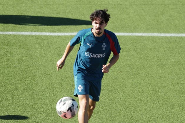 Training of the Portuguese national football team in the football city of Oeiras Portugal, June 8, 2026, in Alges, Portugal Vitinha Portugal ,23 Copyright: HMBxMedia FernandoxSoares