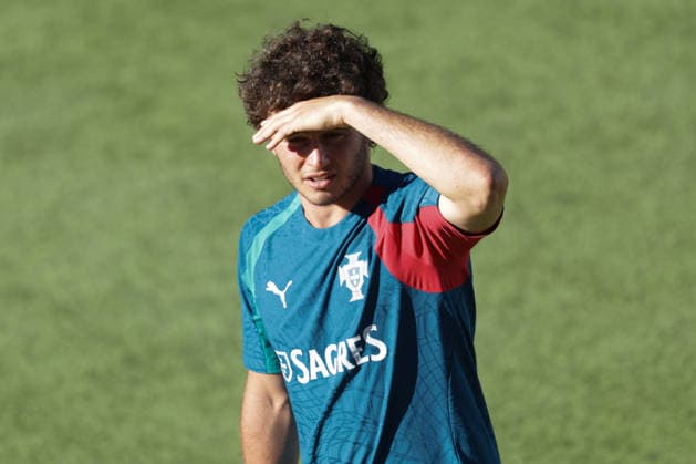 Training of the Portuguese national football team in the football city of Oeiras Portugal, June 8, 2026, in Alges, Portugal Joao Neves Portugal ,15 Copyright: HMBxMedia FernandoxSoares