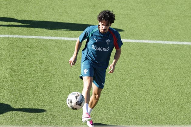 Training of the Portuguese national football team in the football city of Oeiras Portugal, June 8, 2026, in Alges, Portugal Vitinha Portugal ,23 Copyright: HMBxMedia FernandoxSoares