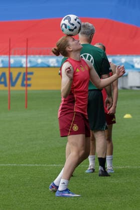 08 06 2026, xgrfx, Football DFB Media Dates, German Womens National Team Final Training v l Sjoeke Nüsken German Womens National Team DFL DFB REGULATIONS PROHIBIT ANY USE OF PHOTOGRAPHS as IMAGE SEQUENCES and or QUASI VIDEO Ljubljana