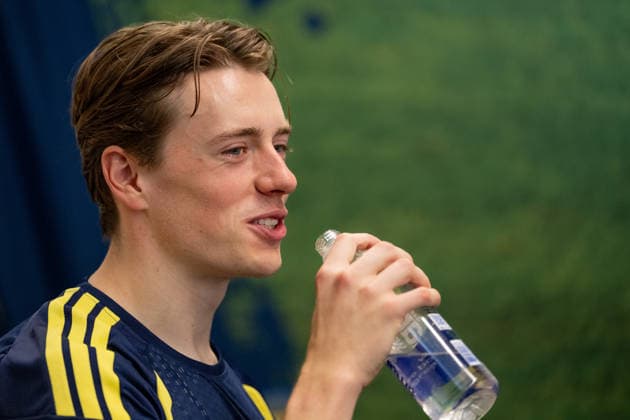 260608 Elliot Stroud of the Swedish men s national football team in the mixed zone after a training session during day 4 of the FIFA World Cup 2026 on June 8, 2026 in Dallas Photo Petter Arvidson BILDBYRAN kod PA PA1224 fotboll football soccer fotball vm fotbolls vm fotball vm fotbolls vm 2026 fifa world cup 2026 mixed zone sverige sweden sverige a day 3 bbeng  Copyright: PETTERxARVIDSON BB260608PA125