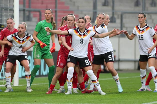 Soccer, U23 Women Germany Denmark, 08 06 26 Sophie Weidauer 9, Germany U23, Union Berlin creates space at corner kick Soccer, Test match U23 Women Germany Denmark on 08 06 26 at Leuna Chemie Stadium Halle Saale Copyright: xBEAUTIFULxSPORTS JanxKaeferx