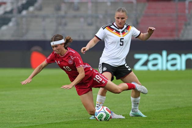 Soccer, U23 Women Germany Denmark, 08 06 26 Flora Höjer 19, Denmark U23 comes against Jella Veit 5, Germany U23, Eintracht Frankfurt to fall Soccer, Test match U23 Women Germany Denmark on 08 06 26 at Leuna Chemie Stadium Halle Saale Copyright: xBEAUTIFULxSPORTS JanxKaeferx