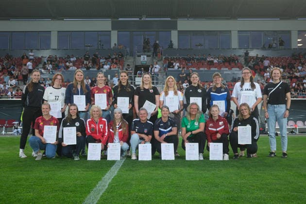 08 06 2026 Football Women 2025 2026 U23 international match Germany Denmark Leuna Chemie Stadion Halle Handover of the certificates for the Women only DFB Basic Coach course of the Football Association Saxony Anhalt Halle Saxony Anhalt Germany