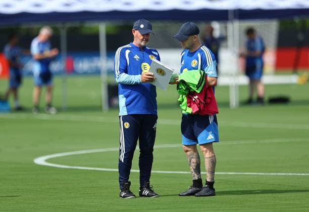 Steve Clarke head coach of Scotland and assistant coach Steven Naismith Scotland Training Session and press conference, PK, Pressekonferenz 2026 FIFA World Cup, WM, Weltmeisterschaft, Fussball Football, Atrium Health Performance Park, Charlotte, USA - 08 Jun 2026Charlotte Atrium Health Performance Park United States of America EDITORIAL USE ONLY No use with unauthorised audio, video, data, fixture lists, club league logos or live services. Online in-match use limited to 120 images, no video emulation. No use in betting, games or single club league player publications.  Copyright: xMichaelxZemanek Shutterstockx 16917216gl