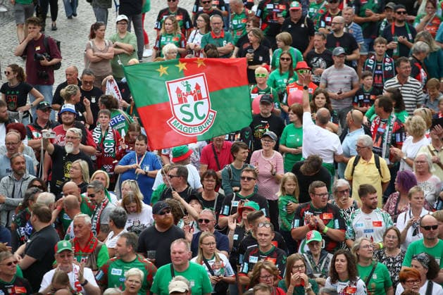08 06 2026, xtgx, Handball, Daikin HBL, Reception of the German champion SC Magdeburg in the town hall v l symbol photo, symbol image spectators, fans, audience Magdeburg