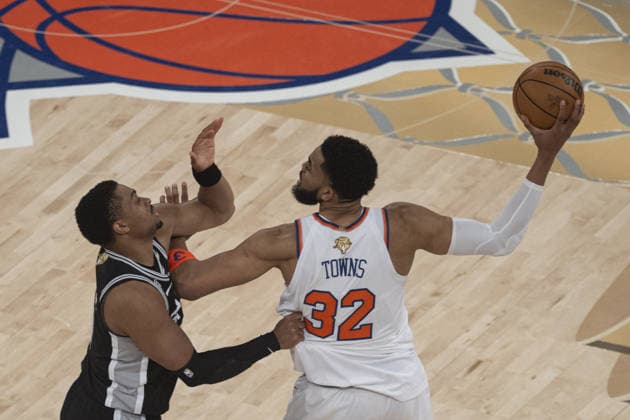 New York Knicks v San Antonio Spurs - NBA, Basketball Herren, USA Finals NEW YORK, UNITED STATES - JUNE 8: Karl-Anthony Towns (32) of the New York Knicks in action during the National Basketball Association (NBA) finals game between the New York Knicks and San Antonio Spurs at the Madison Square Garden in New York, United States on June 8, 2026. Celal Gunes Anadolu New York United States. Editorial use only. Please get in touch for any other usage.  Copyright: x2026xAnadoluxCelalxGunesx