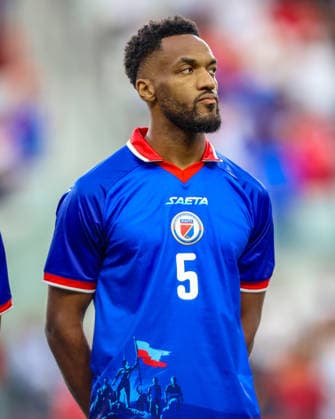 June 5, 2026, Miami, Florida, USA: Players of the Haiti national team, Nationalteam during the national anthem prior to kickoff of the International Friendly, Länderspiel, Nationalmannschaft match. Soccer 2026: Haiti Vs Peru  - ZUMAd192 20260605_zsp_d192_072 Copyright: xDenilsonxMentorx
