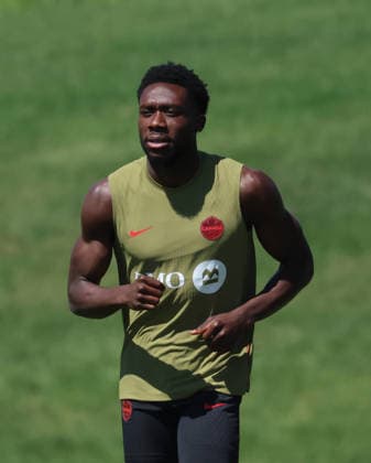 (260609) -- TORONTO, June 9, 2026 -- Alphonso Davies of the Canadian men s national football team takes part in a training session ahead of the FIFA World Cup, WM, Weltmeisterschaft, Fussball in Toronto, Canada, on June 8, 2026. (Photo by Xinhua) (SP)CANADA-TORONTO-FIFA WORLD CUP-TEAM CANADA-TRAINING ZouxZheng 