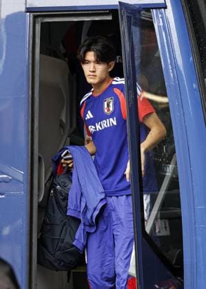 Football: Japan team arrives in Nashville Japan men s national football team member Keisuke Goto arrives with teammates in Nashville, Tennessee, on June 8, 2026, for their pre-World Cup camp. Japan will play against the Netherlands in Dallas, Texas, on June 14.  A14AA0005618076P