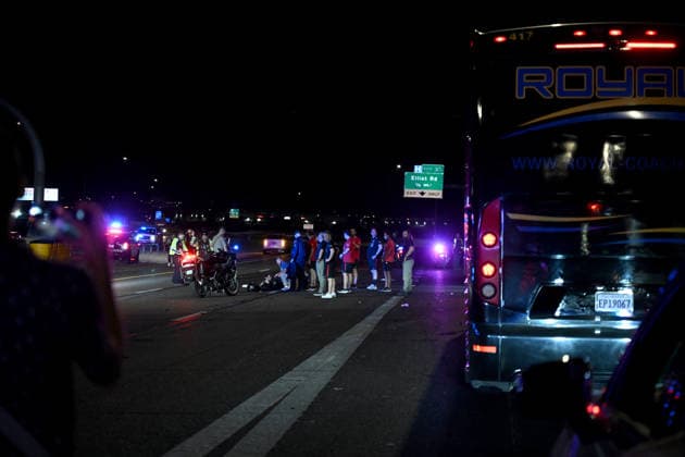 Motorcycle police officer escorting Turkish national team, Nationalteam involved in crash MESA, ARIZONA, US - JUNE 8: A motorcycle police officer receives first aid on a highway after being slightly injured in a crash while escorting the Turkiye National Football Team convoy from training facilities to the hotel, as police stop traffic and emergency crews respond in Mesa, Arizona, US, on June 8, 2026. Tayfun Coskun Anadolu Arizona United States. Editorial use only. Please get in touch for any other usage.  Copyright: x2026xAnadoluxTayfunxCoskunx