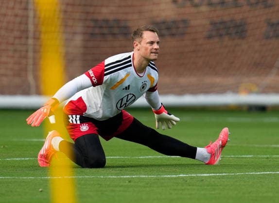 Manuel Neuer Germany, 1 takes part in the first training session of the German national team at the training camp in North Carolina USA, German national soccer team, Base Camp, Winston Salem, 08 06 2026 USA, German national soccer team, Base Camp, Winston Salem, 08 06 2026 Winston Salem Copyright: xEibner-Pressefoto ScottxColemanx EP_SCN