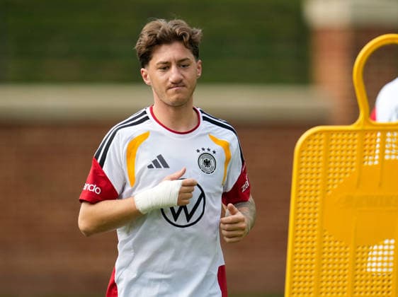 Angelo Stiller Germany, 16 takes part in the first training session of the German national team at the training camp in North Carolina USA, German national soccer team, Base Camp, Winston Salem, 08 06 2026 USA, German national soccer team, Base Camp, Winston Salem, 08 06 2026 Winston Salem Copyright: xEibner-Pressefoto ScottxColemanx EP_SCN