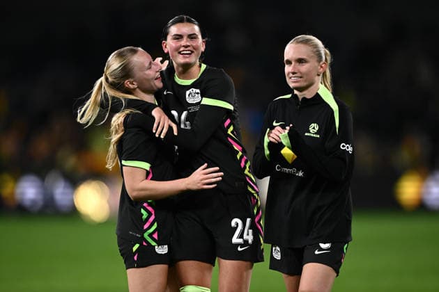 SOCCER MATILDAS MEXICO, Holly McNamara, Charlize Rule and Kaitlyn Torpey of Australia following their win in the International Friendly, Länderspiel, Nationalmannschaft match between Australia and Mexico at CommBank Stadium in Sydney, Tuesday, June 9, 2026. ( NO ARCHIVING, EDITORIAL USE ONLY SYDNEY NEW SOUTH WALES AUSTRALIA  Copyright: xDANxHIMBRECHTSx 20260609111209561430