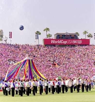 940618 Football, FIFA World Cup, WM, Weltmeisterschaft, Fussball 1994 (USA), Group A, Colombia - Romania 1-3: The World Cup trophy is displayed during The World Cup opening ceremony at Rose Bowl before the game. Photo: BILDBYRAN M013_04 940618colrum M013_04 colombia rumänien romania scanx dia bbeng fotboll football soccer VM VM94 VM1994 VM 1994 fotbolls-vm fifa world cup colombia v romania 960618 world championships världsmästerskap rose bowl los angeles pasadena june 18 1994 invigning *** 940618 Football, FIFA World Cup 1994 USA , Group A, Colombia Romania 1 3 The World Cup trophy is displayed during The World Cup opening ceremony at Rose Bowl before the game Photo BILDBYRAN M013 04 940618colrum M013 04 colombia romania scanx dia bbeng football soccer VM VM94 VM1994 VM 1994 fotbolls vm fifa world cup colombia v romania 960618 world championships world championships rose bowl los angeles pasadena june 18 1994 inauguration  Copyright: BILDBYRAN BB940618BB066