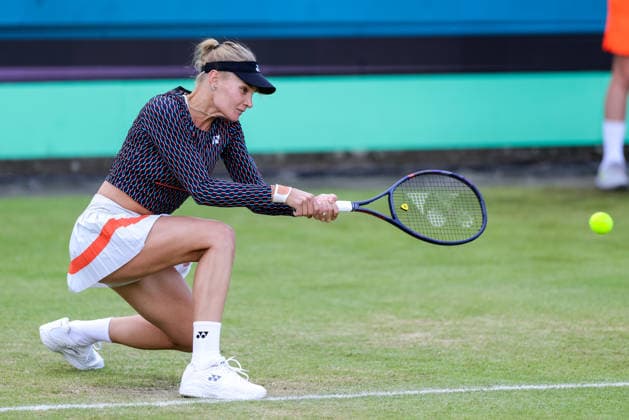 ROSMALEN, NETHERLANDS - JUNE 9: Dayana Yastremska of Ukraine plays a backhand in her Women s Singles First Round match against Sara Bejlek of the Czech Republic during Day 2 of the Libema Open Grass Court Championships at the Autotron on June 9, 2026 in Rosmalen, Netherlands.  Copyright: xRenexNijhuis MBxMediax