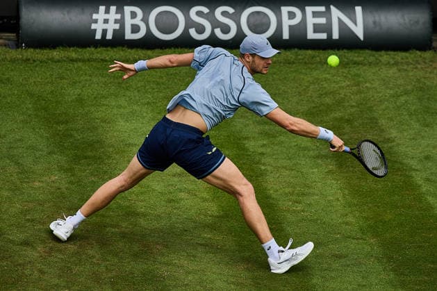 June 9, 2026, Stuttgart, Stuttgart, Germany: Yannick Hanfmann of Germany returns with backhand to Aleksandar Kovacevic of United States during the BOSS OPEN - ATP250, Mens Tennis in Stuttgart, 9.6.2026, Stuttgart (TC Weissenhof e.V.), Germany Tennis 2026: Boss Open - ATP500: HANFMANN 7:6 7:6 KOVACEVIC  - ZUMAs343 20260609_zsp_s343_009 Copyright: xMathiasxSchulzx