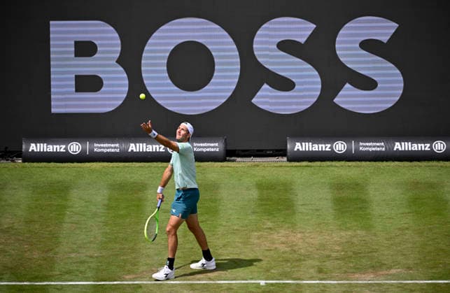 Jan Lennard Struff GER Action Serve in the background Band advertising Logo BOSS Tennis Men BOSS Open ATP 250 Stuttgart 2026 Weissenhof BOSS Open ATP 250 Stuttgart 2026