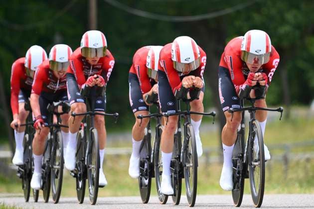 Tour Auvergne - Rhone-Alpes 2026 Stage 3 PERREUX, FRANCE - JUNE 09 : Zimmermann Georg (GER) of Lotto Intermarche, Braet Vito (BEL) of Lotto Intermarche, Craps Lars (BEL) of Lotto Intermarche, Fox Matthew (AUS) of Lotto Intermarche, Kockelmann Mathieu (LUX) of Lotto Intermarche, Veistroffer Baptiste (FRA) of Lotto Intermarche during stage 3 of the 78th edition of Tour Auvergne - Rhone-Alpes an UCI World Tour 2.UWT Team Time Trial stage for Men Elite of 28.4 km with start in Perreux and finish in Perreux on June 9, 2026 in Perreux, France, 09 06 2026 ( Motordriver Guy De Vuyst - Perreux France  Copyright: xVincentxKalutx