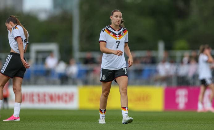 GER, Frankfurt, Germany U19 vs USA U19 friendly, Football, DFB, 2025 2026 season, DFB Campus, second game in picture Zoe Schick Germany U19 Women 7 DFB DFL REGULATIONS PROHIBIT ANY USE OF PHOTOGRAPHS AS IMAGE SEQUENCES AND OR QUASI VIDEO, 09 06 2026 Copyright: HMBxMedia HendrikxHamelau