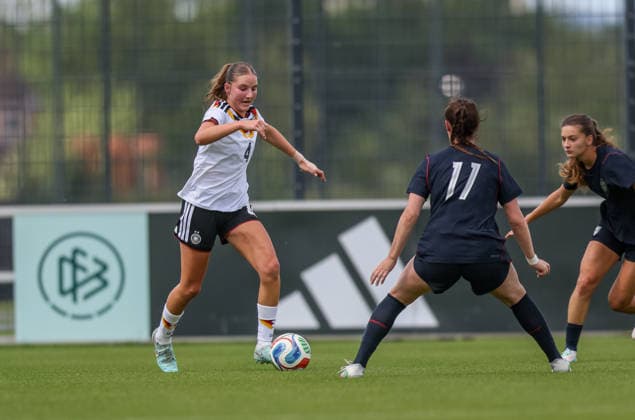 GER, Frankfurt, Germany U19 vs USA U19 friendly match, Football, DFB, 2025 2026 season, DFB Campus, second match in picture from l Lina Szaraz Germany U19 Women 4 , Olivia Stafford USA U19 Women 11 DFB DFL REGULATIONS PROHIBIT ANY USE OF PHOTOGRAPHS AS IMAGE SEQUENCES AND OR QUASI VIDEO, 09 06 2026 Copyright: HMBxMedia HendrikxHamelau