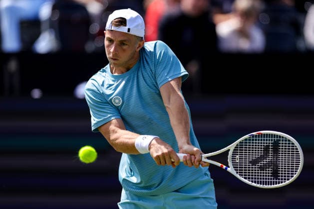ROSMALEN, NETHERLANDS - JUNE 9: Tallon Griekspoor of the Netherlands plays a backhand in his Men s Singles First Round match against Botic van de Zandschulp of the Netherlands during Day 2 of the Libema Open Grass Court Championships at the Autotron on June 9, 2026 in Rosmalen, Netherlands.  Copyright: xRenexNijhuis MBxMediax