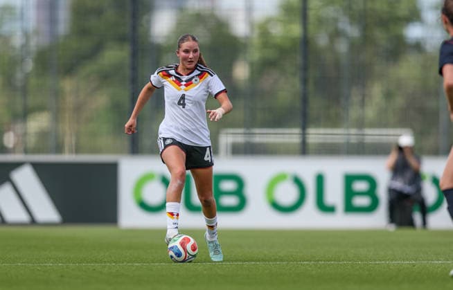 GER, Frankfurt, Germany U19 vs USA U19 friendly match, Football, DFB, 2025 2026 season, DFB Campus, second match in picture Lina Szaraz Germany U19 Women 4 DFB DFL REGULATIONS PROHIBIT ANY USE OF PHOTOGRAPHS AS IMAGE SEQUENCES AND OR QUASI VIDEO, 09 06 2026 Copyright: HMBxMedia HendrikxHamelau