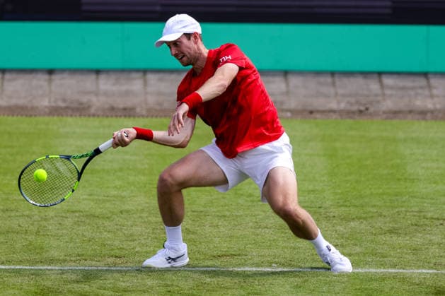 ROSMALEN, NETHERLANDS - JUNE 9: Botic van de Zandschulp of the Netherlands plays a forehand in his Men s Singles First Round match against Tallon Griekspoor of the Netherlands during Day 2 of the Libema Open Grass Court Championships at the Autotron on June 9, 2026 in Rosmalen, Netherlands.  Copyright: xRenexNijhuis MBxMediax