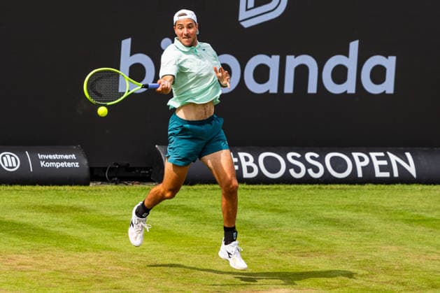 Stuttgart, GERMANY - June 09: Jan-Lennard Struff (GER) during the Singles Match between Jan-Lennard Struff (GER) vs. Alexis Galerneau (CAN) at BOSS OPEN 2026, Tennisanlage Weissenhof on June 09, 2026 in Stuttgart, Germany. Baden-Württemberg Germany Copyright: xTimoxSteinx
