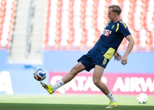 260609 Herman Johansson of the Swedish national football team at a training session during day 2 of the FIFA World Cup 2026 on June 9, 2026 in Dallas Photo Petter Arvidson BILDBYRAN kod PA PA1225 fotboll football soccer fotball vm fotbolls vm fotball vm fotbolls vm 2026 fifa world cup 2026 träning practice training sverige sweden sverige a day 2 bbeng  Copyright: PETTERxARVIDSON BB260609PA011
