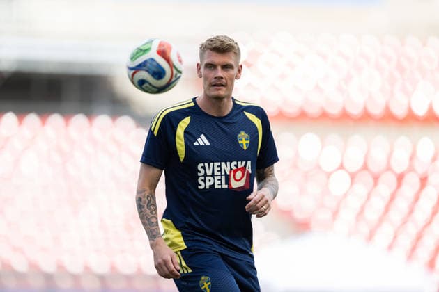 260609 Eric Smith of the Swedish national football team at a training session during day 2 of the FIFA World Cup 2026 on June 9, 2026 in Dallas Photo Petter Arvidson BILDBYRAN kod PA PA1225 fotboll football soccer fotball vm fotbolls vm fotball vm fotbolls vm 2026 fifa world cup 2026 träning practice training sverige sweden sverige a day 2 bbeng  Copyright: PETTERxARVIDSON BB260609PA017