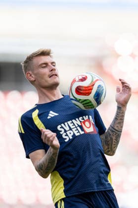 260609 Eric Smith of the Swedish national football team at a training session during day 2 of the FIFA World Cup 2026 on June 9, 2026 in Dallas Photo Petter Arvidson BILDBYRAN kod PA PA1225 fotboll football soccer fotball vm fotbolls vm fotball vm fotbolls vm 2026 fifa world cup 2026 träning practice training sverige sweden sverige a day 2 bbeng  Copyright: PETTERxARVIDSON BB260609PA018