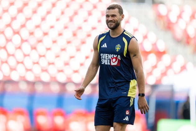 260609 Jesper Karlström of the Swedish national football team at a training session during day 2 of the FIFA World Cup 2026 on June 9, 2026 in Dallas Photo Petter Arvidson BILDBYRAN kod PA PA1225 fotboll football soccer fotball vm fotbolls vm fotball vm fotbolls vm 2026 fifa world cup 2026 träning practice training sverige sweden sverige a day 2 bbeng  Copyright: PETTERxARVIDSON BB260609PA021