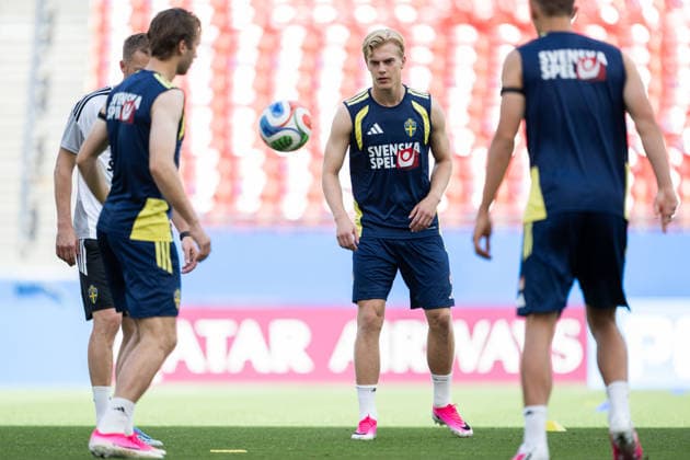 260609 Lucas Bergvall of the Swedish national football team at a training session during day 2 of the FIFA World Cup 2026 on June 9, 2026 in Dallas Photo Petter Arvidson BILDBYRAN kod PA PA1225 fotboll football soccer fotball vm fotbolls vm fotball vm fotbolls vm 2026 fifa world cup 2026 träning practice training sverige sweden sverige a day 2 bbeng  Copyright: PETTERxARVIDSON BB260609PA022